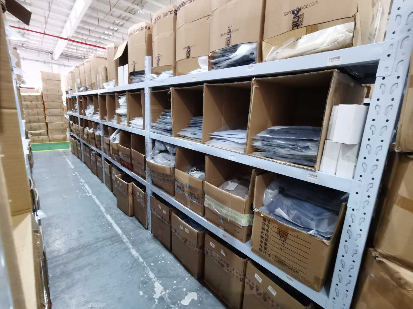 上海电商仓储外包_聚焦眼镜饰品易碎防护_专属仓储作业代发履约