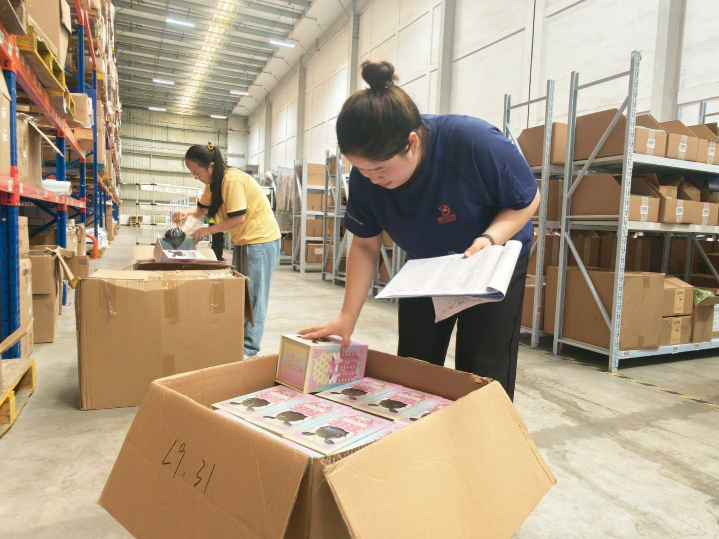 上海电商仓储外包:礼盒货品易破损？星力云仓 5 年仓经验护角缓冲封装