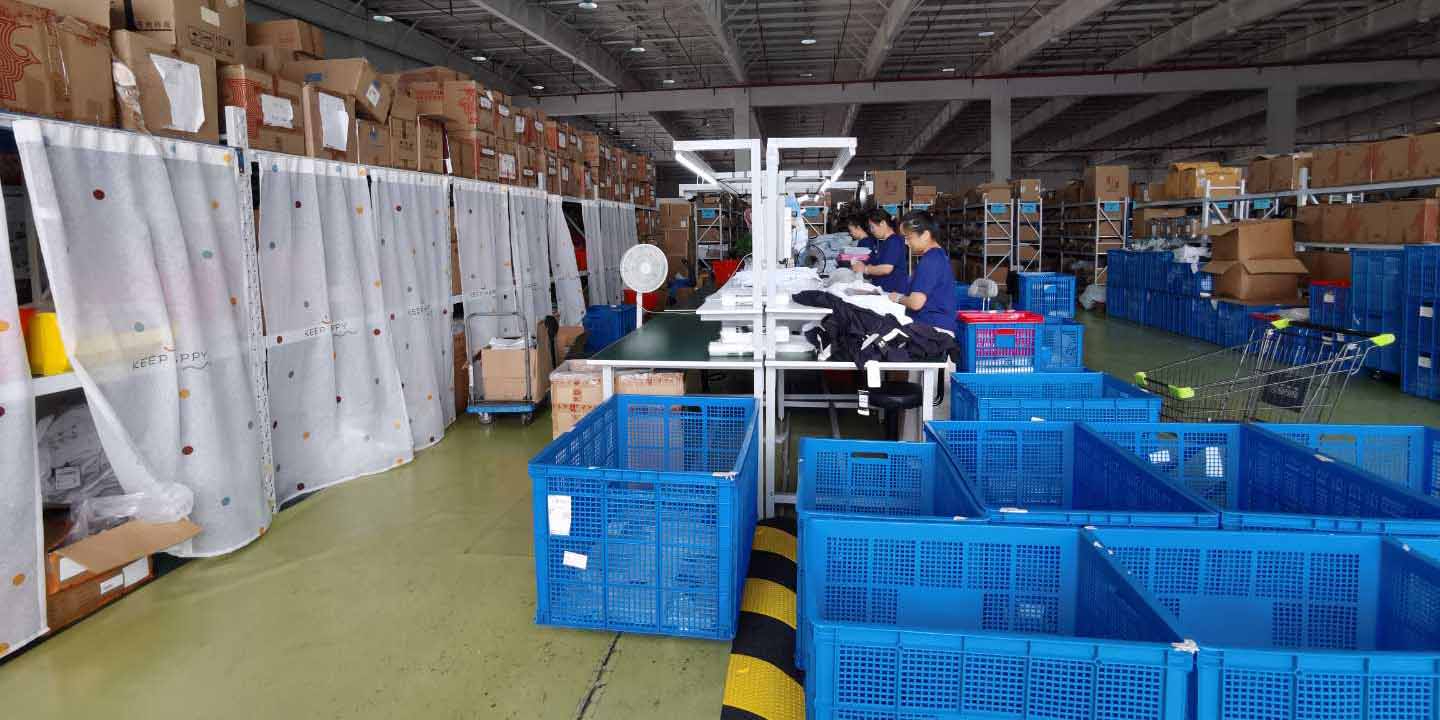 调味品酱料等瓶装食品入仓，一件代发仓库对防漏包装和摆放方式有何要求？